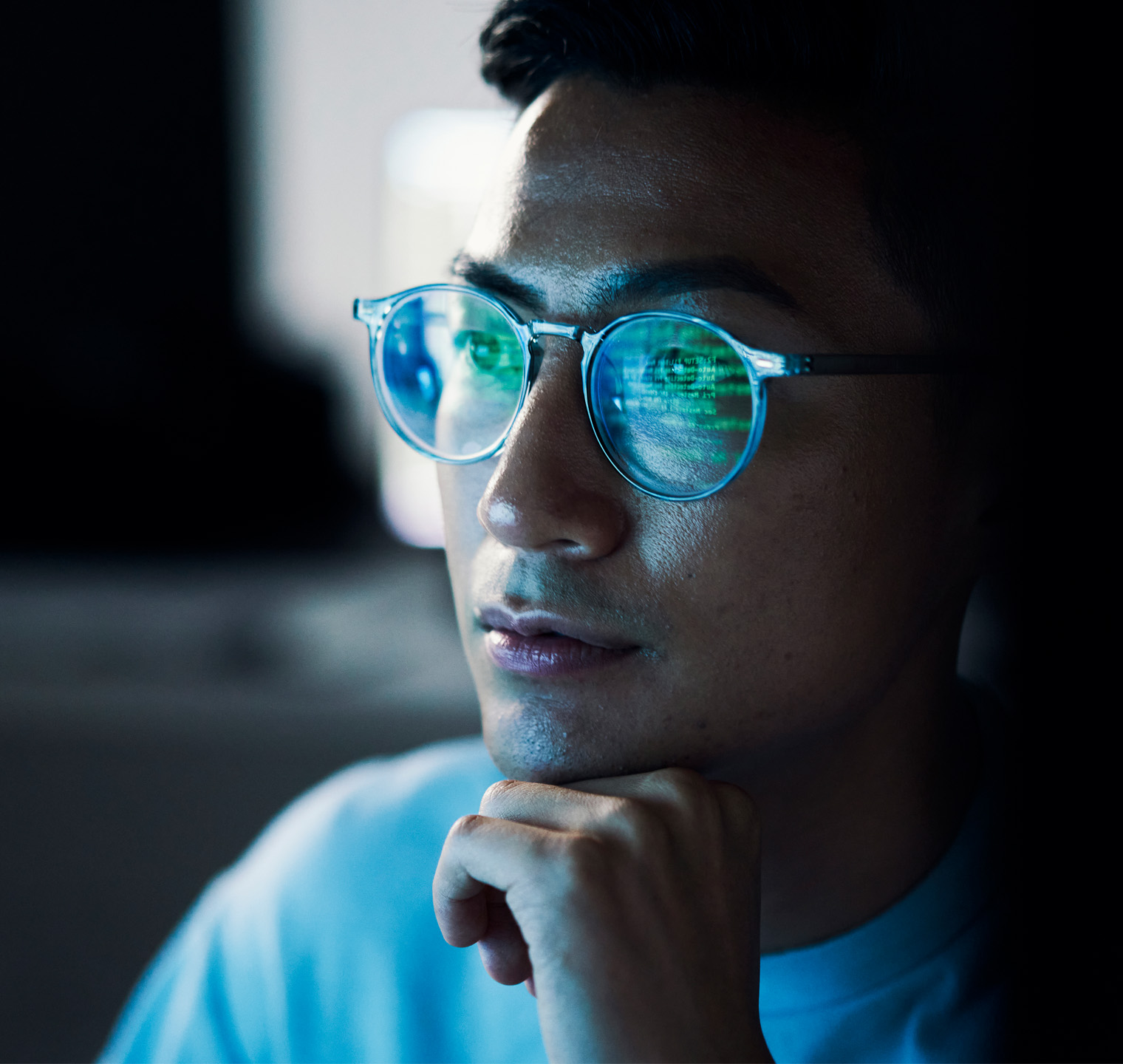 Bring predictive, data-driven insight to every border decision