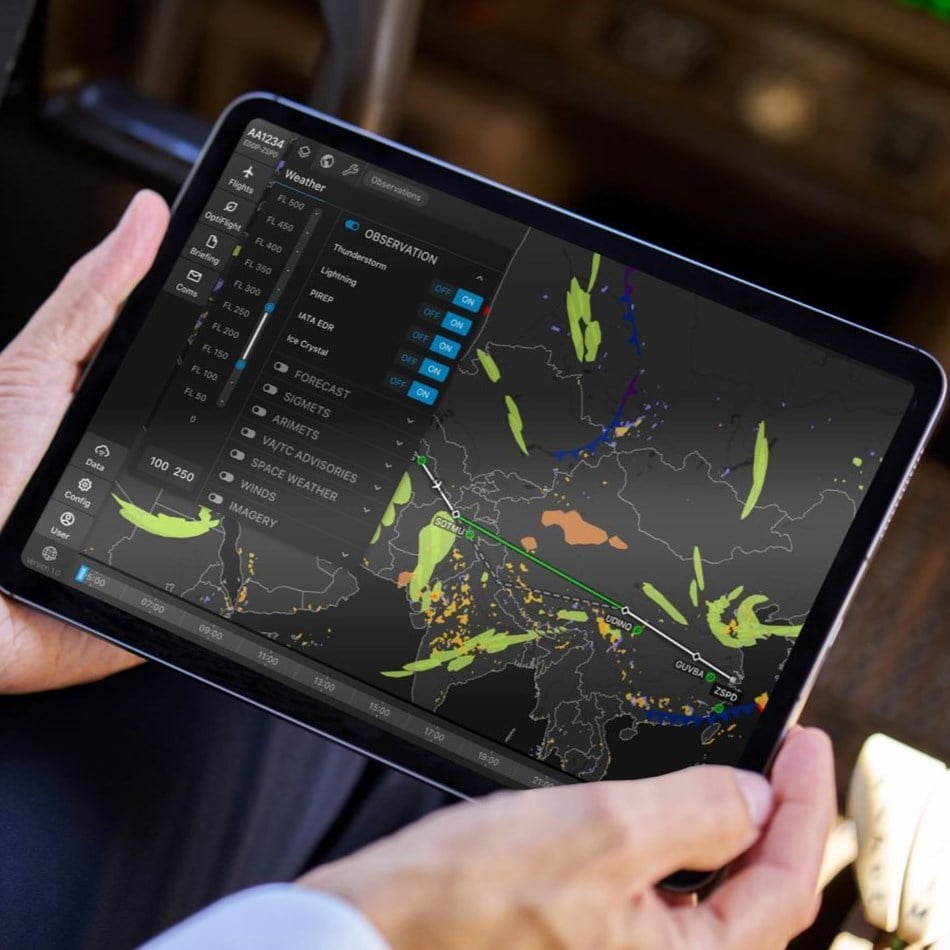 Live flight tracking and proactive updates Live flight tracking and proactive updates