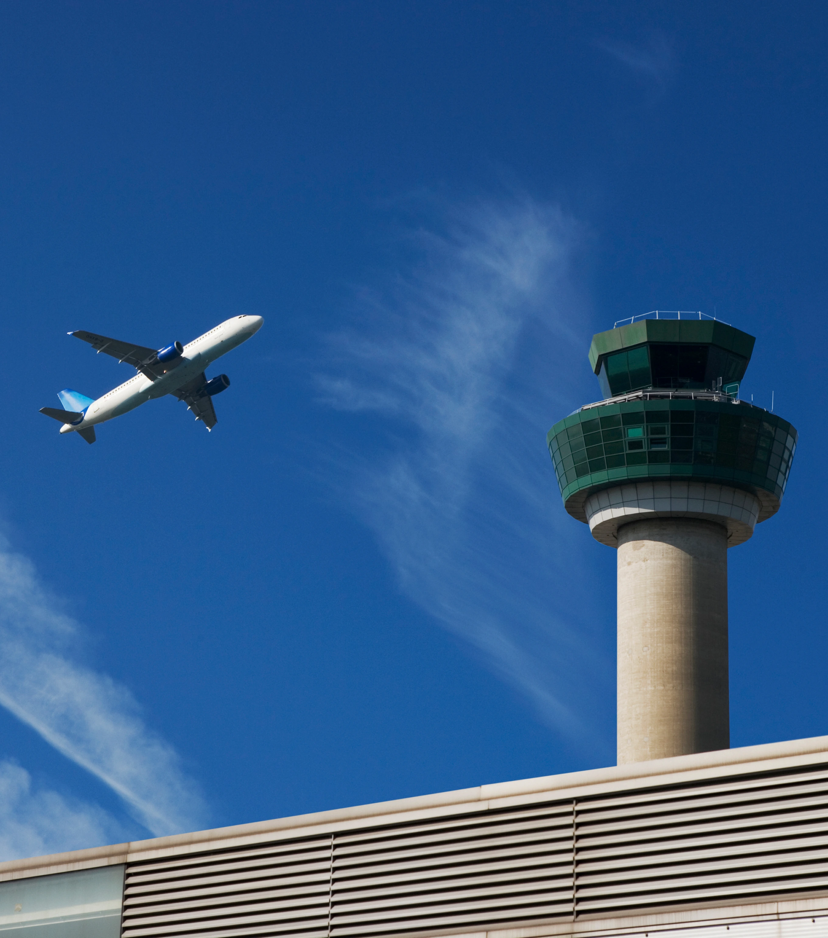 Turn fragmented airside data into real-time operational control
