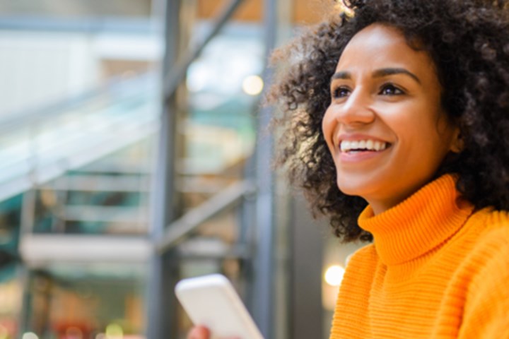 Passengers happier when technology smooths their way through passport checks