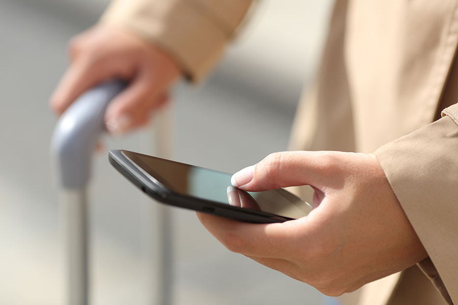 Leveraging self-service for faster, safer baggage claims